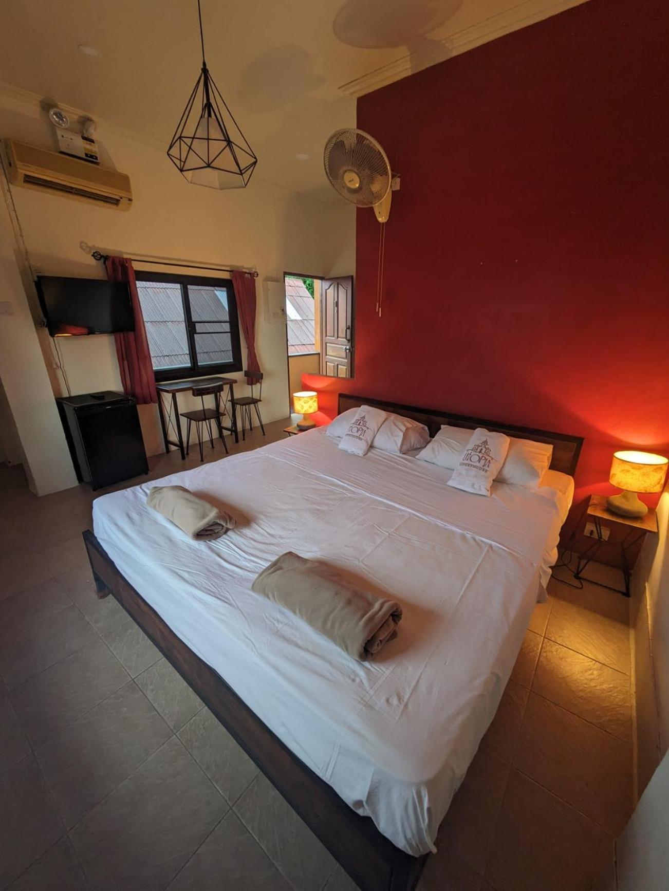 Goodtime Utopia Guesthouse Ko Tao Dış mekan fotoğraf